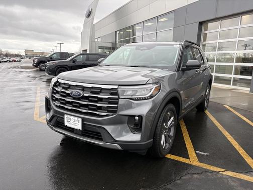2026 Ford Explorer Active w/200A Pkg
