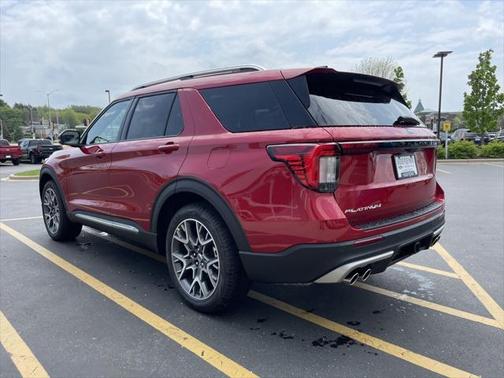 2025 Ford Explorer Platinum