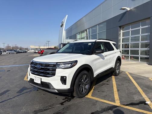 2026 Ford Explorer Active w/200A Pkg