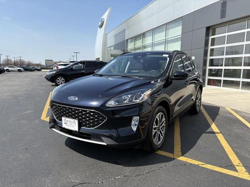 2021 Ford Escape SEL