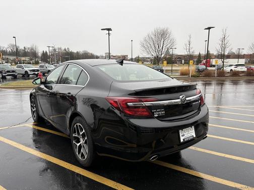 2017 Buick Regal Turbo Sport Touring