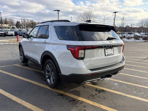 2026 Ford Explorer Active w/200A Pkg