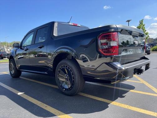 2025 Ford Maverick Lobo Standard