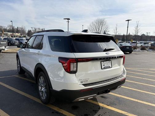 STAR WHITE MET TRI-COAT 2026 Ford Explorer Active w/200A Pkg