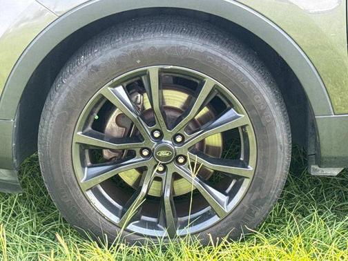 Magnetic Metallic 2017 Ford Explorer XLT