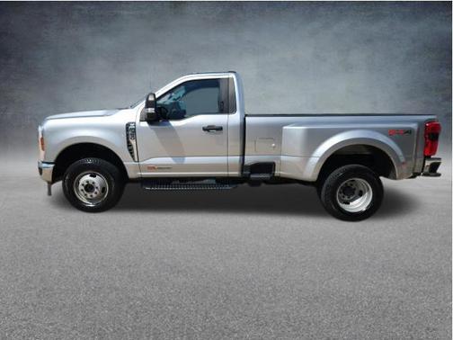 Iconic Silver Metallic 2024 Ford F-350 XLT