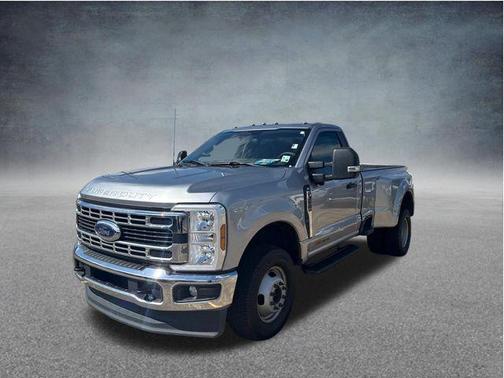 Iconic Silver Metallic 2024 Ford F-350 XLT
