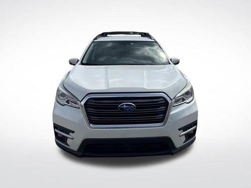 Crystal White Pearl 2020 Subaru Ascent Limited 7-Passenger