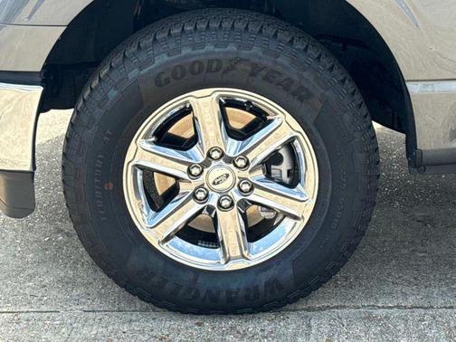 Carbonized Gray Metallic 2025 Ford F-150 XLT