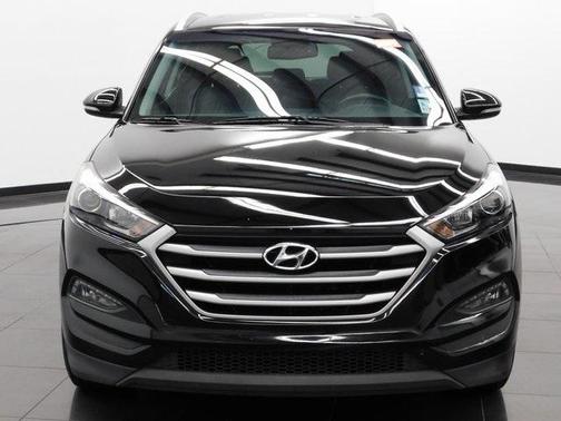 2017 Hyundai TUCSON SE Plus