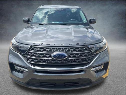 Carbonized Gray Metallic 2023 Ford Explorer XLT