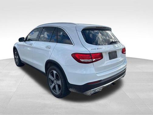 2016 Mercedes-Benz GLC 300 Base