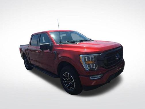 Hot Pepper Red Metallic Tinted Clearcoat 2023 Ford F-150 XLT