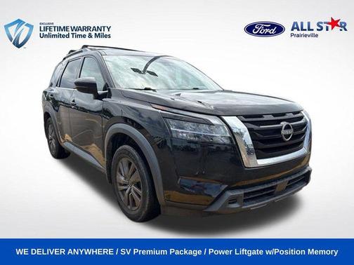 Super Black 2022 Nissan Pathfinder SV 2WD