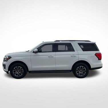 Oxford White 2023 Ford Expedition XLT