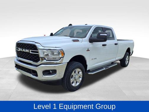 Bright White Clearcoat 2023 RAM 2500 Big Horn Crew Cab 4x4 8' Box