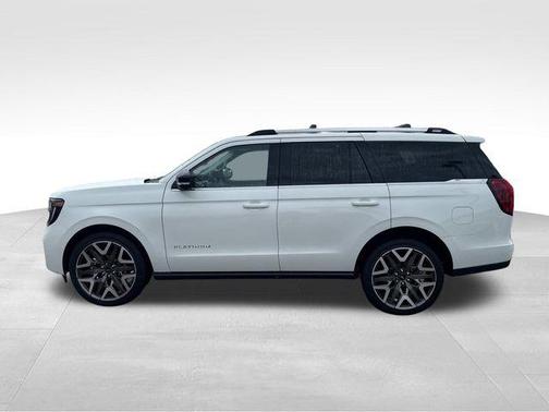 Space White Metallic 2026 Ford Explorer Tremor