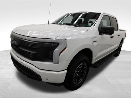 2023 Ford F-150 Lightning XLT