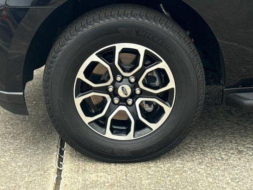 Black Metallic 2024 Ford Expedition XLT