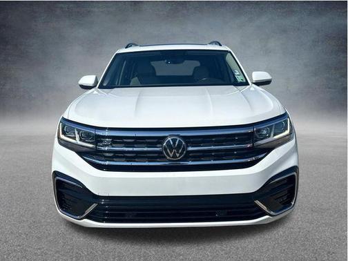 White 2021 Volkswagen Atlas 3.6L SE w/Technology