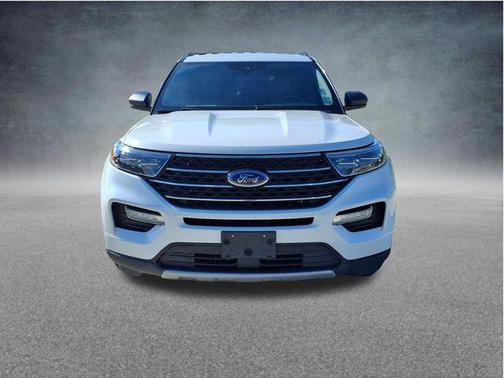 Star White Metallic Tri-Coat 2020 Ford Explorer XLT