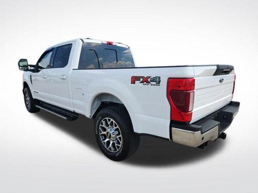 Oxford White 2021 Ford F-250 Lariat