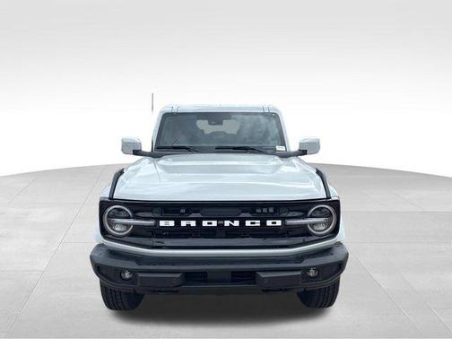 Avalanche 2026 Ford Bronco Outer Banks