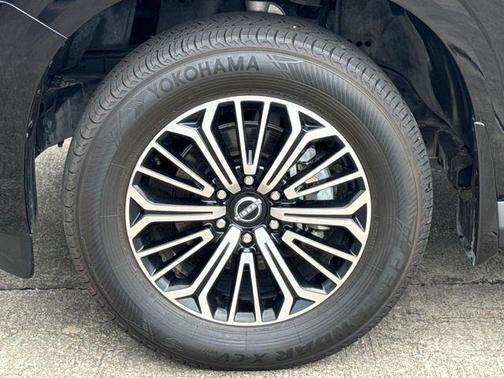 Super Black 2025 Nissan Armada SL 2WD