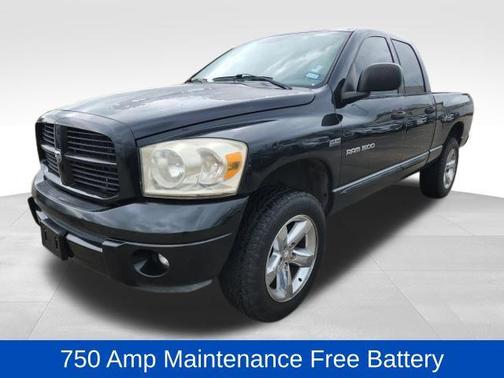 Brilliant Black Crystal Pearlcoat 2007 Dodge Ram 1500 SLT