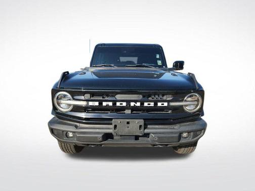 Shadow Black 2024 Ford Bronco Outer Banks