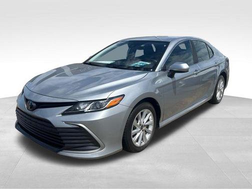 Celestial Silver Metallic 2023 Toyota Camry LE