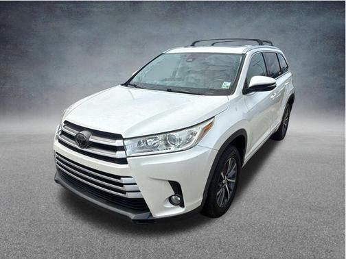 Blizzard Pearl 2018 Toyota Highlander XLE