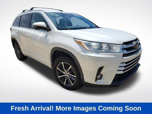 Blizzard Pearl 2018 Toyota Highlander XLE