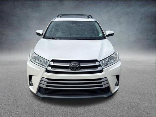 Blizzard Pearl 2018 Toyota Highlander XLE