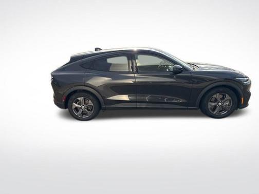 2022 Ford Mustang Mach-E Select