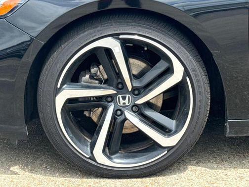 Crystal Black Pearl 2022 Honda Accord Sport SE 1.5T