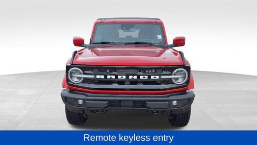 Hot Pepper Red Metallic Tinted Clearcoat 2023 Ford Bronco Outer Banks