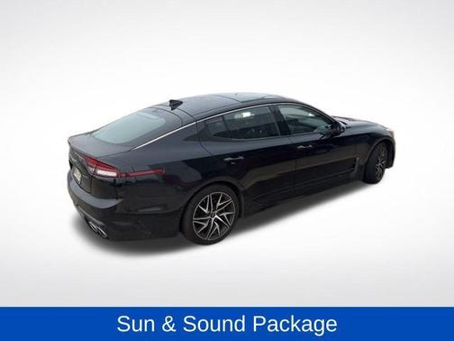 2022 Kia Stinger GT-Line