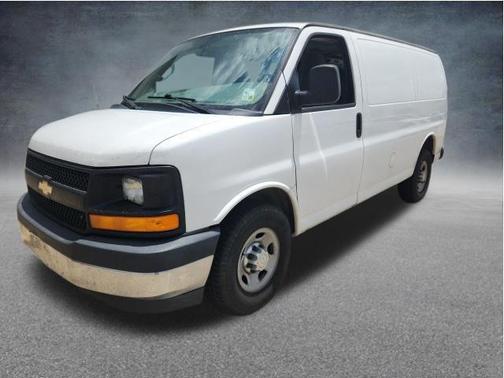 Summit White 2017 Chevrolet Express 2500 Work Van
