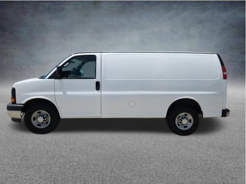 Summit White 2017 Chevrolet Express 2500 Work Van