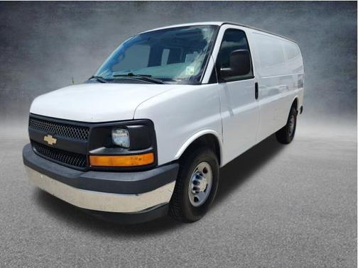 Summit White 2017 Chevrolet Express 2500 Work Van