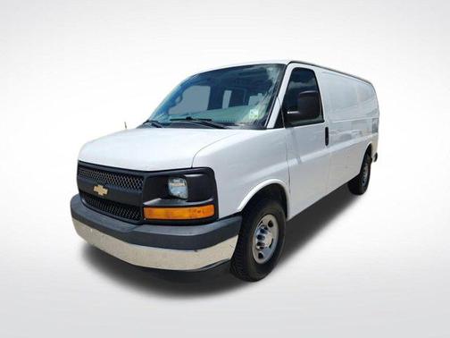 Summit White 2017 Chevrolet Express 2500 Work Van