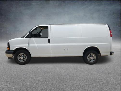 Summit White 2017 Chevrolet Express 2500 Work Van