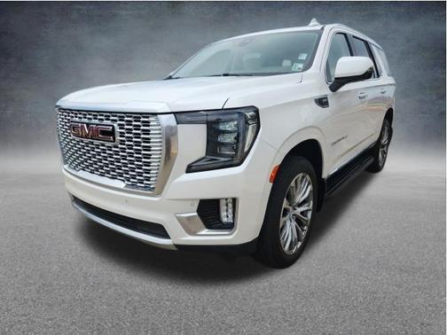 White Frost Tricoat 2022 GMC Yukon Denali