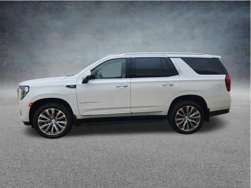 White Frost Tricoat 2022 GMC Yukon Denali