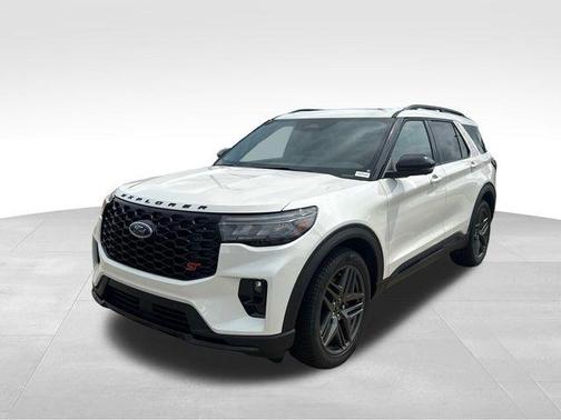 Star White Metallic Tri-Coat 2026 Ford Explorer ST