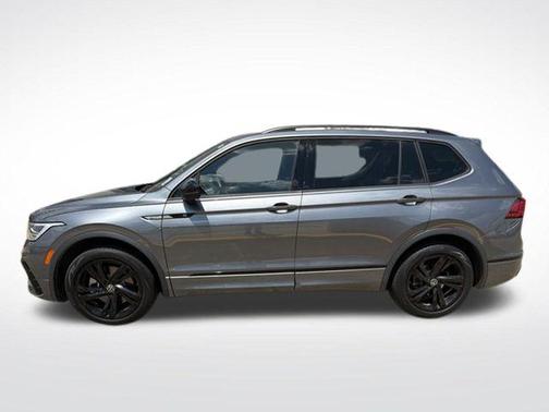 Platinum Gray Metallic 2023 Volkswagen Tiguan 2.0T SE R-Line Black