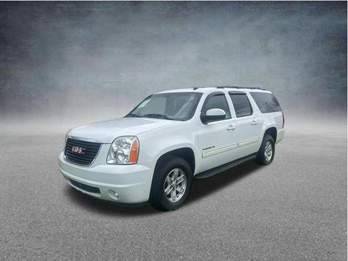 Summit White 2014 GMC Yukon XL 1500 SLT