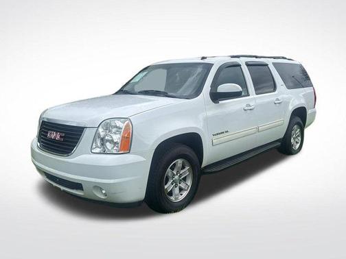 Summit White 2014 GMC Yukon XL 1500 SLT