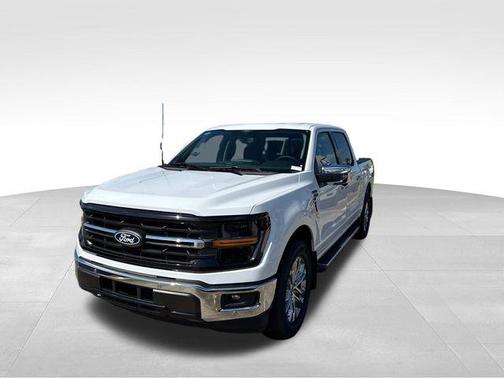 Oxford White 2026 Ford F-150 XLT